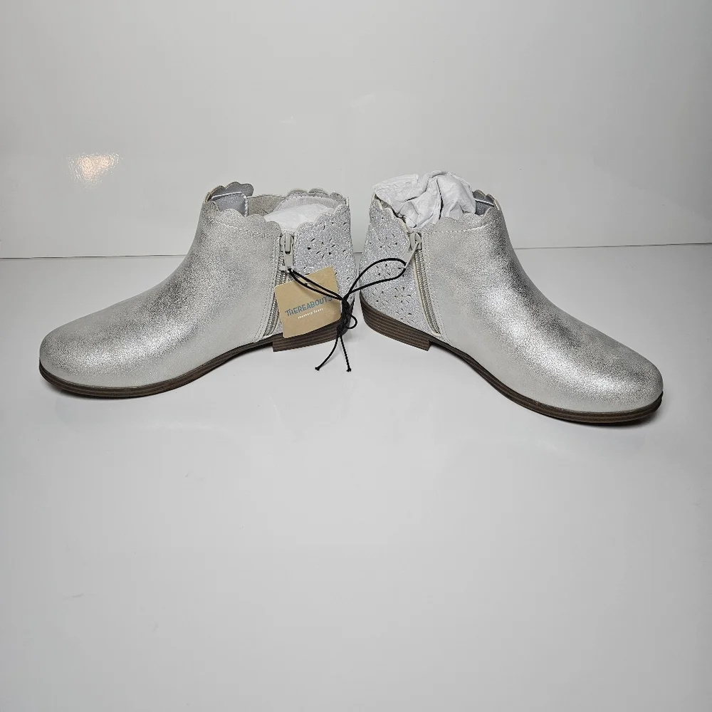 Thereabouts Kids Girls White Ankle Boots Size 6 NWB